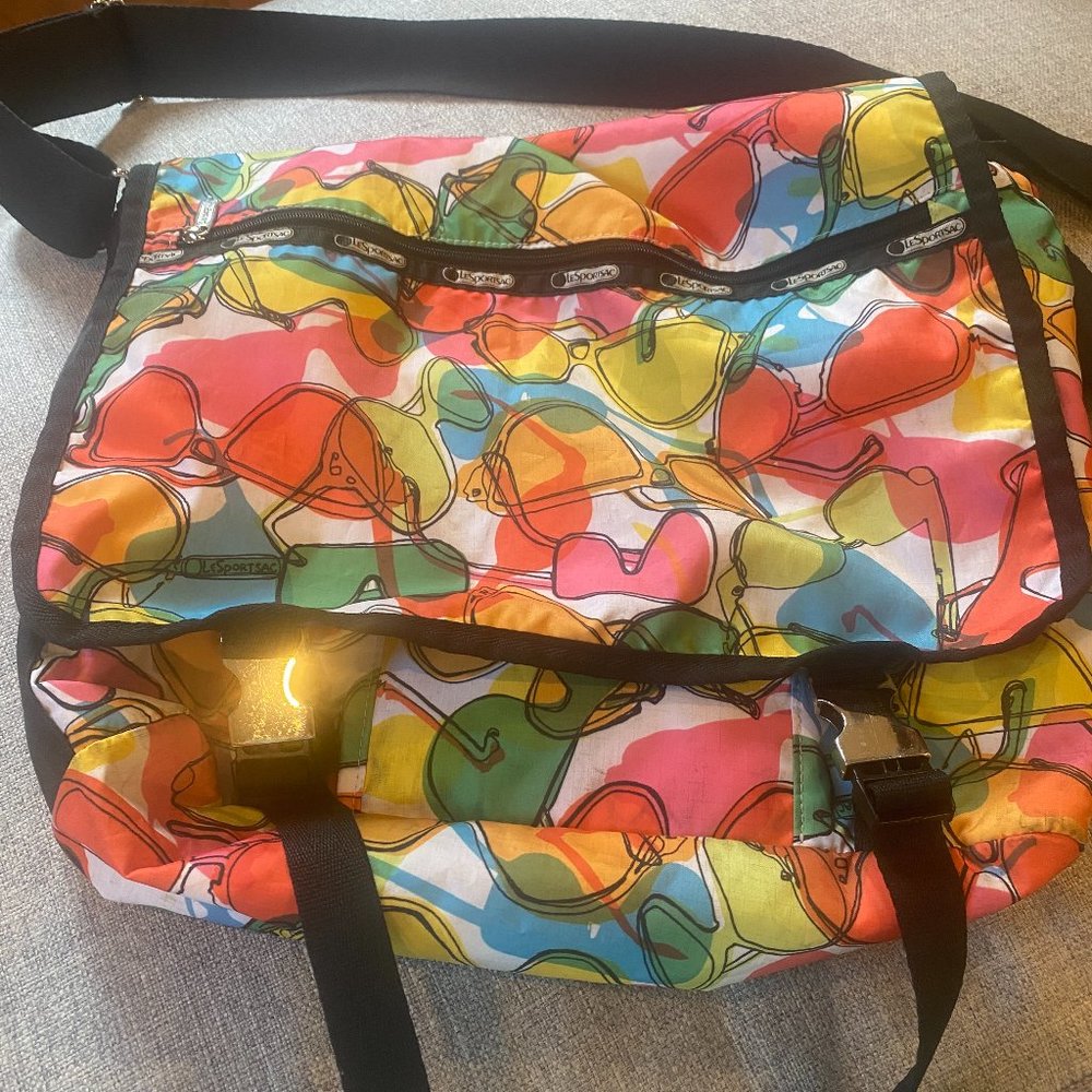 Lesportsac Messenger Bag Sunglasses Print